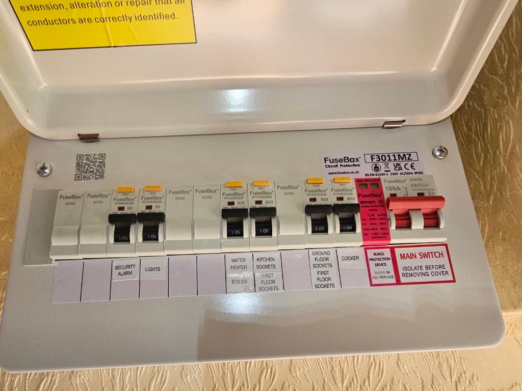 12 Electrical & Emergency Electrician