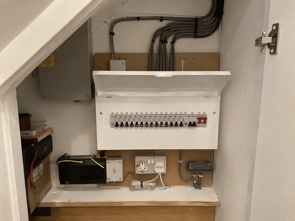 Wolverhampton Electrician Group