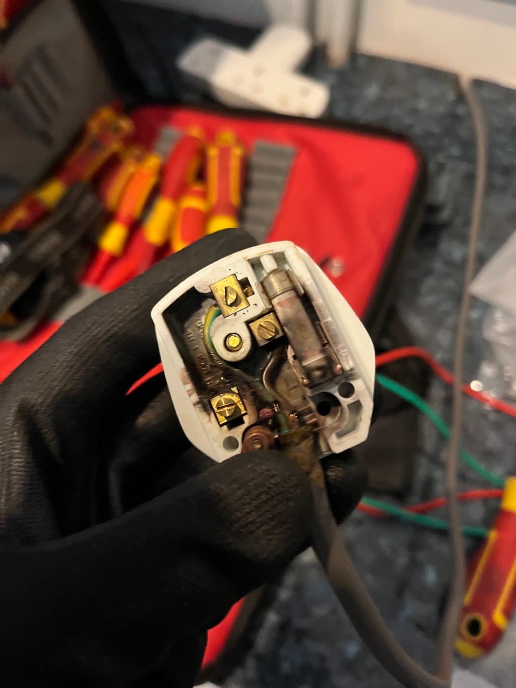 Emergency Electrician Services