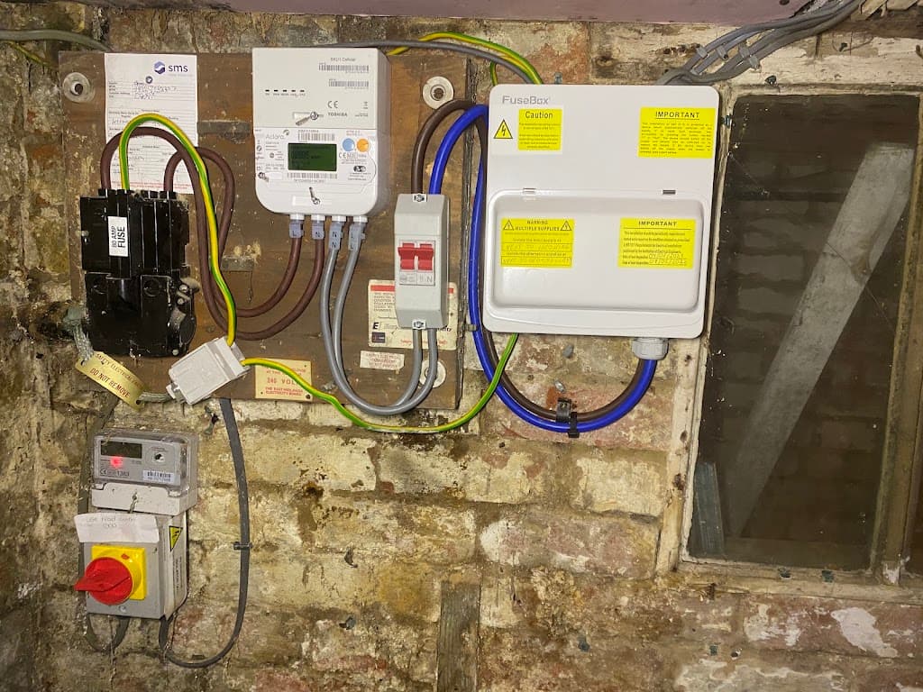 D Electrics Northants Ltd
