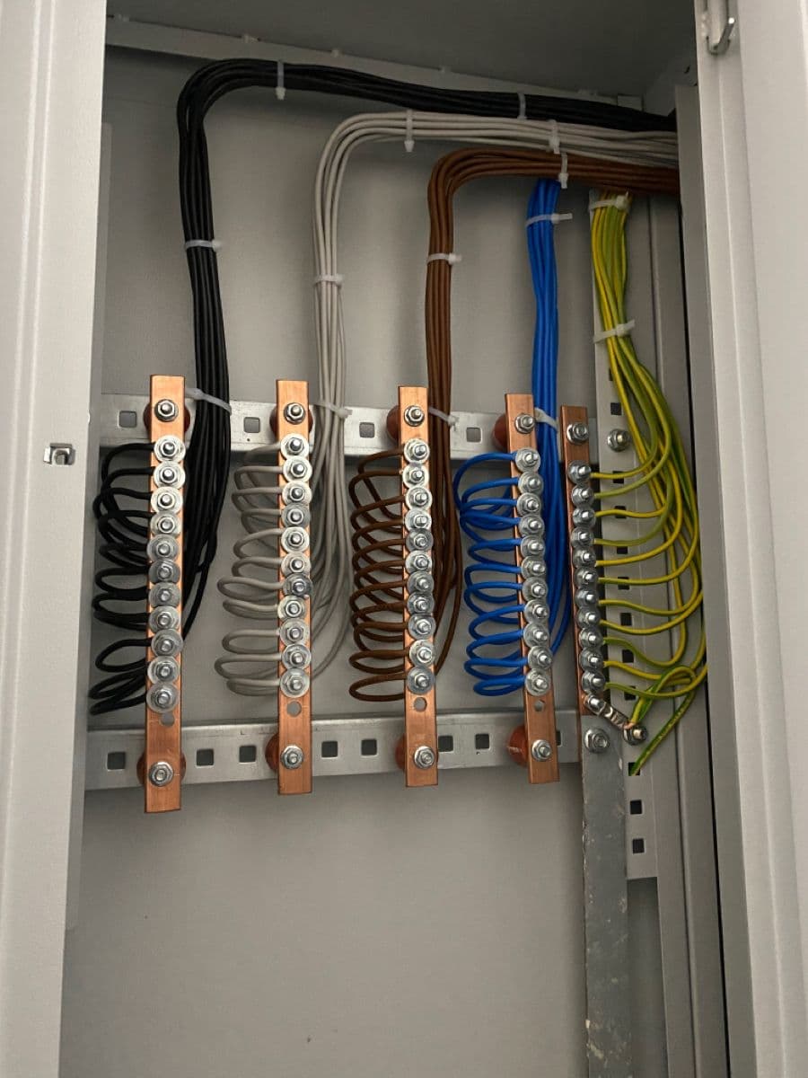 24 Hour Electrician Manchester