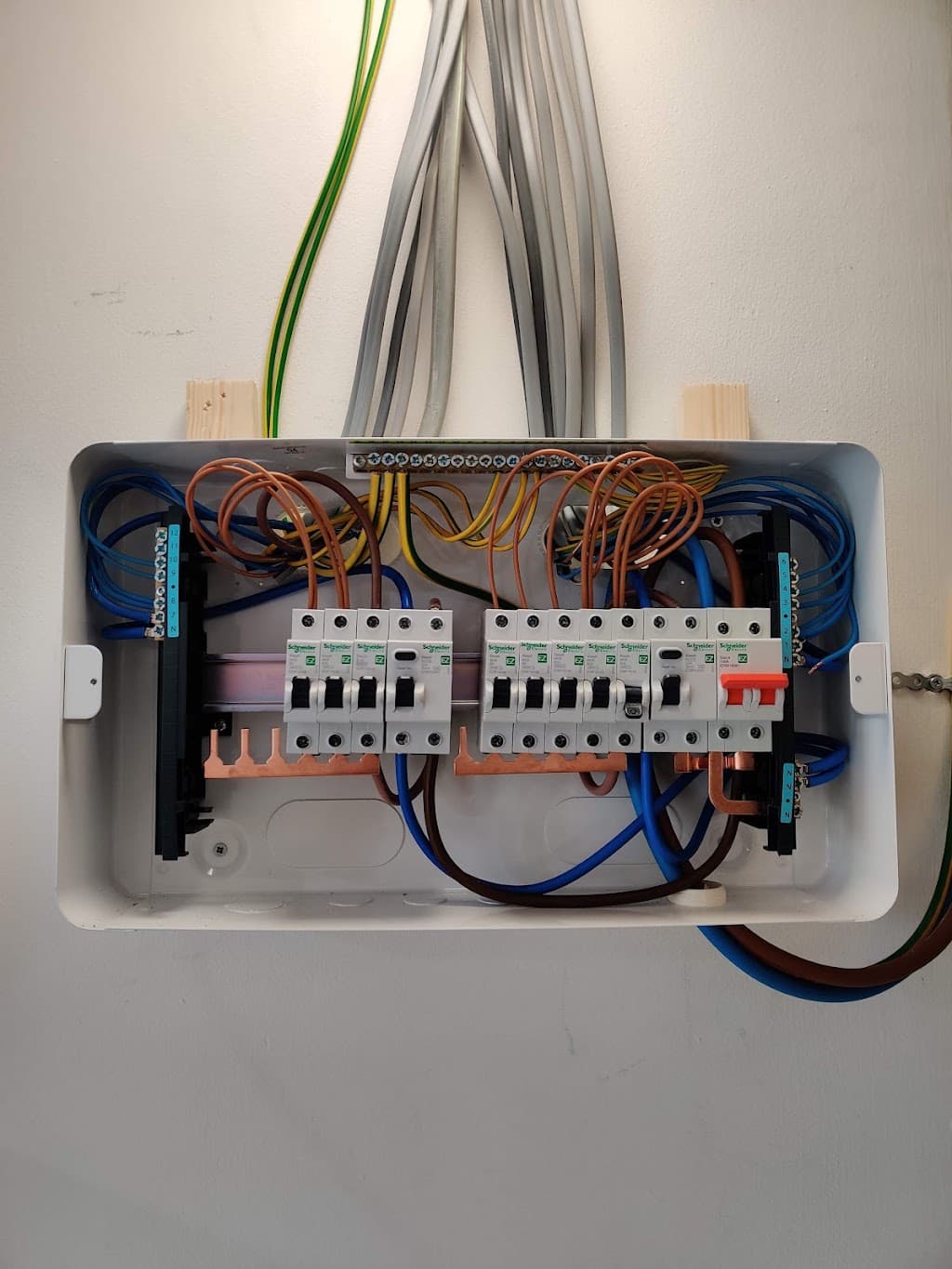 Orrell Electrics - Electricians Liverpool