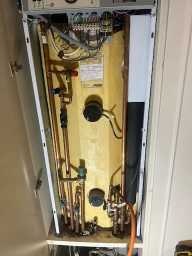 EMERGENCY ELECTRICS AND HEATING 24/7 — Customer photo