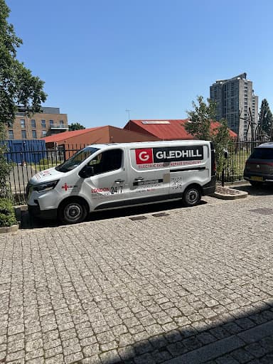 EMERGENCY ELECTRICS AND HEATING 24/7 — Customer photo