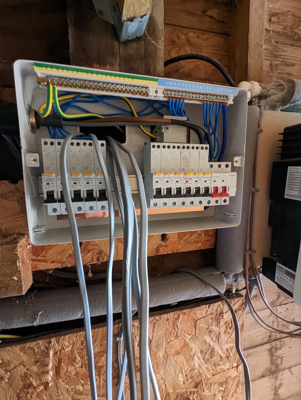 Carl Ashley Electrical services ltd