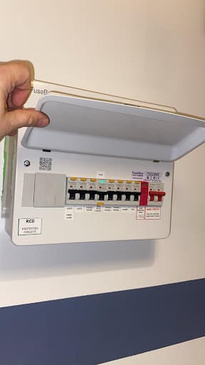 NE1 Electrical ltd β Customer photo